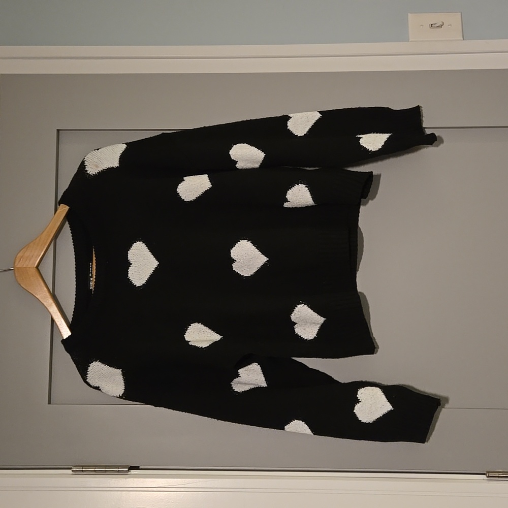 Women's sweater